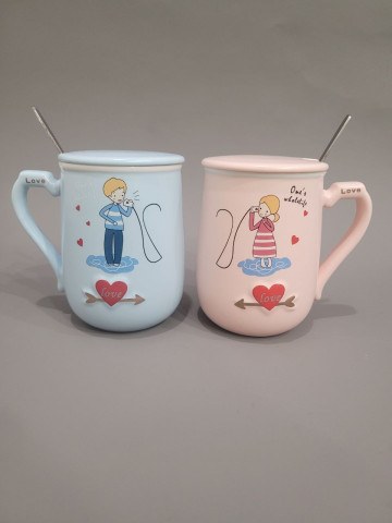 Набор кружек Влюбленная парочка, крышки и ложечки в комплекте