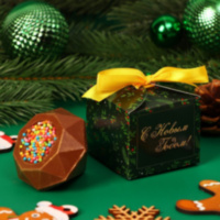 Шоколадная бомбочка с маршмеллоу "Новогодняя", молочный шоколад