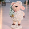 Фигурка полистоун «Овечка Бяша с ёлочкой из купюр» #нг