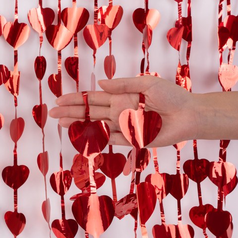 Занавес для фотозоны, дождик, Сердца Красный