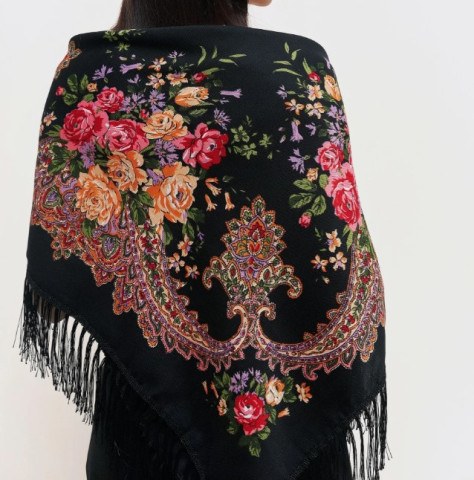 Аренда платка с цветочным узором для фотосессии / фотозоны  Русский стиль